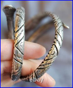 2 bracelet s ethniques berbère maghreb en argent massif gravé à tête de serpent