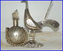 2 flacons à KHOL Paon en métal argenté avec écriture Arabe &1 petit Touareg A3
