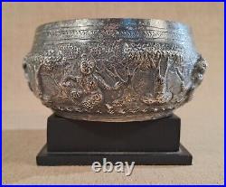 Ancien Bol à Offrandes en Argent Repoussé Saloong Siam Thaïlande