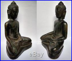 Ancien Bouddha en bronze du Cambodge