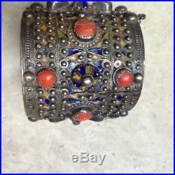 Ancien bracelet berbere kabyle argent et corail émaux