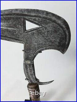 Ancien couteau de jet / sacrifice Onzil Kota FANG africain 1900 african africa