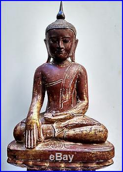 Ancien grand Bouddha Shan en bois laqué dorures 18e