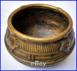 Ancien pot en laiton Lota Orissa Inde 19e bronze pot eastern India 19th