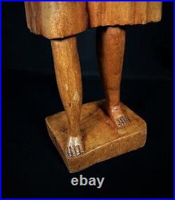 Ancienne vintage grande sculpture Malgache en bois précieux de Madagascar