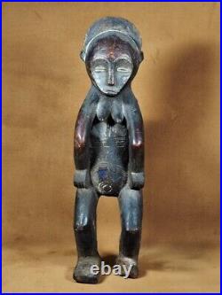 Art africain. Ancienne statuette. Ethnie Mbole. R. D. CONGO. Afrique