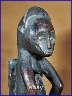 Art africain. Ancienne statuette. Ethnie Mbole. R. D. CONGO. Afrique