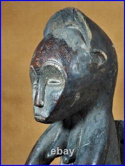 Art africain. Ancienne statuette. Ethnie Mbole. R. D. CONGO. Afrique