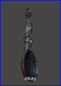 Art africain. Louche de cérémonie. 48 cm. Ethnie Fang. Gabon. Afrique