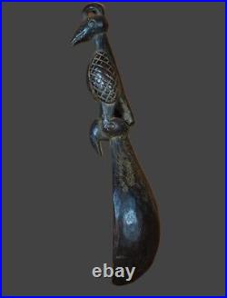 Art africain. Louche de cérémonie. 48 cm. Ethnie Fang. Gabon. Afrique