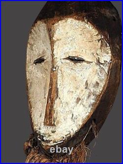 Art africain. Masque Lukwakongo. Ethnie Lega. R. D. CONGO. Afrique