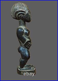 Art africain. Statuette blolo bla. Ethnie Baoulé. Côte d'Ivoire. Afrique