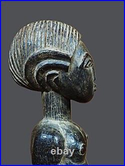 Art africain. Statuette blolo bla. Ethnie Baoulé. Côte d'Ivoire. Afrique