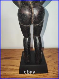 Art africain ancien Statue Nyamwisi