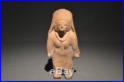 Art précolombien Statuette prêtresse / Culture Jama Coaque 500 av 500 ap JC