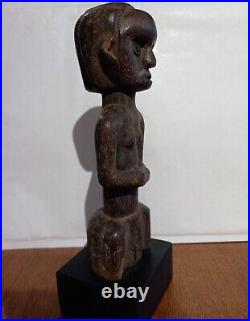 Art tribal africain ancienne statuette FANG 23 CM avec socle. Art premier