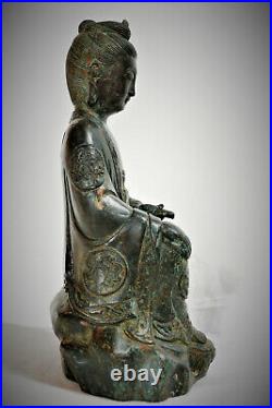 Bouddha Guan Yin en bronze symboles sceau Chine Buddha chinese antique H27,5cm