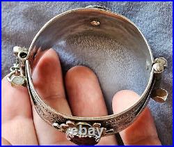 Bracelet manchette ethnique ancien kabyle berbère argent massif, verre & émail