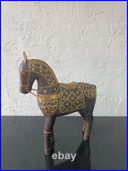 Cheval En Bois Et En Laiton