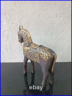 Cheval En Bois Et En Laiton