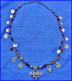 Collier Berbere Avec Pieces Argent, Corail, Verre Maroc