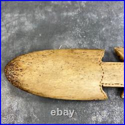 Couteau à ignames en os marin, ethnie Kanak, Nouvelle-Calédonie, Mélanésie