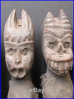 Etranges Sculptures Les Poupées Monstres en bois du NÉPAL