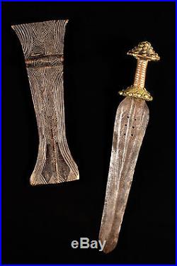 Exeptionnel rare ancien Konda Afrique masque statue couteau
