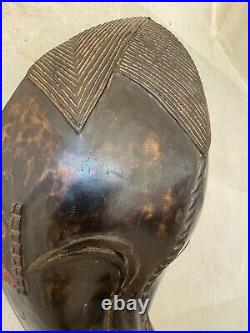 Grand masque ancien tribal africain en bois a identifier