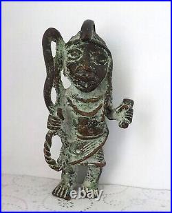 Guerrier Ife Royaume du Bénin statuette en bronze 15,5 cm 575 gr