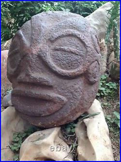Importante tête de TIKI en pierre, 51 kilos