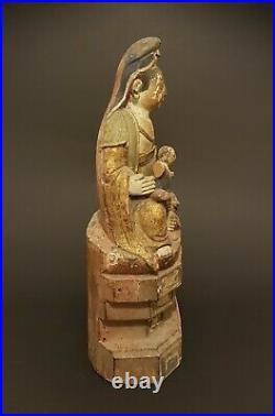 Magnifique Guanyin assise tenant un enfant. Chine, XIX ème siècle. Asie, Art