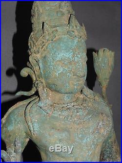 Magnifique statue de Sri Dewi en bronze indouisme bouddhisme antique
