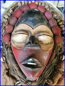 Masque Africain DAN ancien African Art Tribal cabinet curiosité curiosity