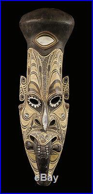 Masque Iatmul, masque de protection, oceanic tribal art