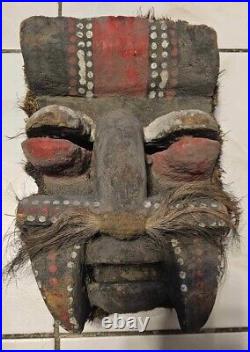 Masque africain Art Tribal 29cm X 19cm X 11cm