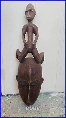 Masque africain Art Tribal 68cm X 12cm X 17cm