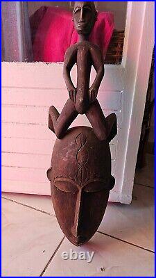 Masque africain Art Tribal 68cm X 12cm X 17cm