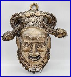 Masque bronze Africain représentant Divinité African Bronze Divinity Mask
