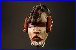 Masque en bois Zakpai style Dan africain artisanal art tribal de collection