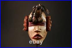 Masque en bois Zakpai style Dan africain artisanal art tribal de collection