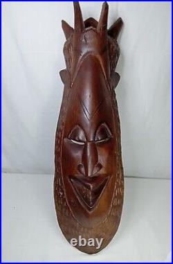 Masque traditionnel tribal du Sénégal Afrique