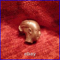 Objet de curiosité petite sculpture bronze tête de femme Egypte Nubie