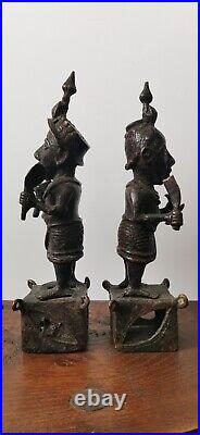 Paire De Statuettes Gardes Du Palais Du Benin