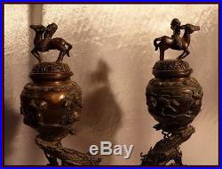 Paire de Brûle-Parfums Chinois Anciens Dynastie Qing XIXe Bronze Ciselé Dragons