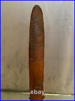 Planche sacrée aborigène Australie Tjuringa Churinga Tjurunga fin XIXe début XXe