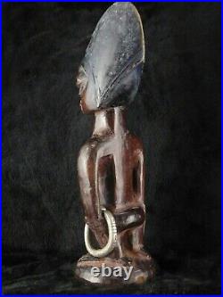 Puissant Ibeji homme, Yoruba, sud-ouest Nigeria, style Odo Owa Ekiti