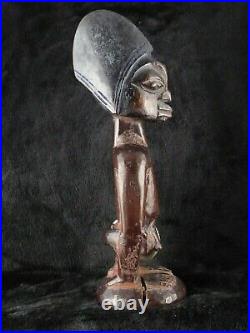 Puissant Ibeji homme, Yoruba, sud-ouest Nigeria, style Odo Owa Ekiti
