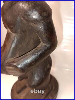 RD. Congo Statuette fétiche Kussu Belle patine, bois dur, milieu du XX kam