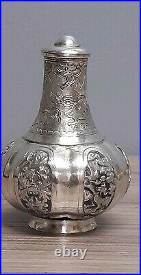 Rare fiole à chaux en Argent repoussé & ciselé Dragon Tortue Bétel Cambodge XIXe